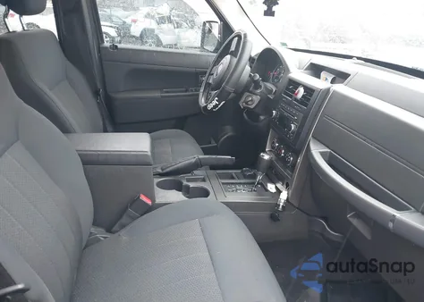 2011 Jeep Liberty Sport from USA, damaged, VIN 1J4PN2GK1BW526134